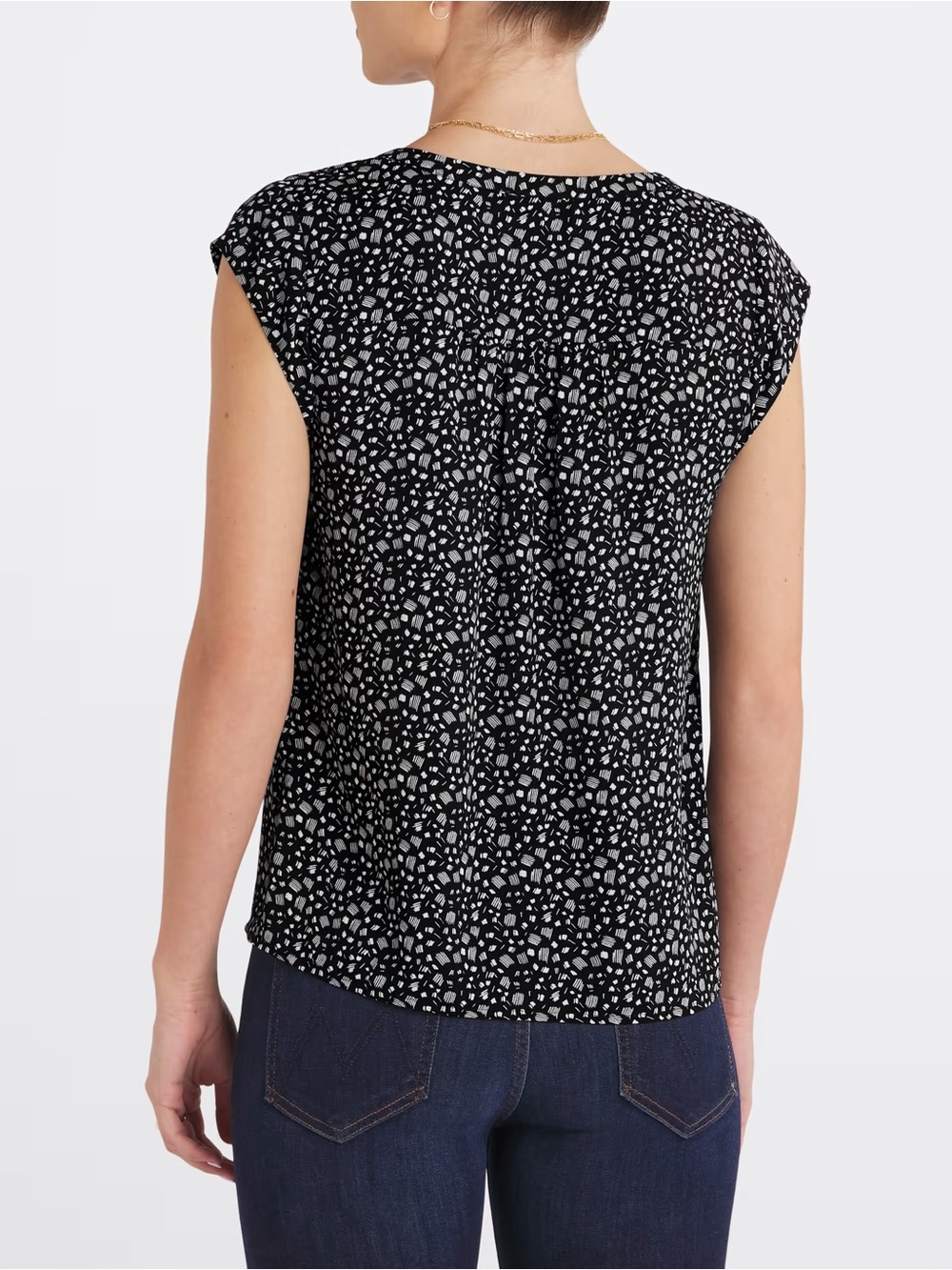 Daniel Rainn Black and White V-Neck Cap Sleeve Printed Blouse - Picture 2 of 9